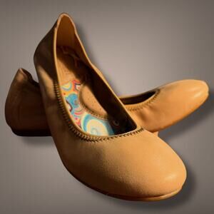 NIB Size 7.5 Narrow BORN Women's Tan Julianne Slip On Ballet Flats